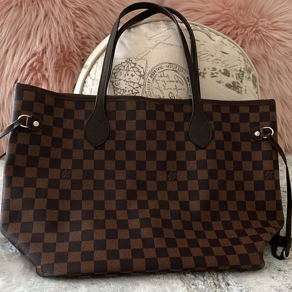 Beautiful Designer Inspired Brown Checkered Tote Bag 💼 - Picture 2 of 12